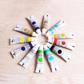 OEM 12ml Acrylic Paint Set Of 24 Colors Non-Toxic Art Drawing Set For Artists and T-shirt Rock Wood Glass